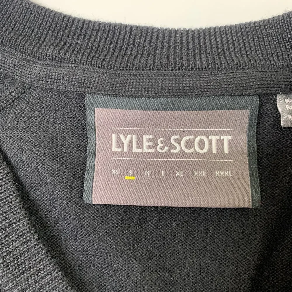 Lyle & Scott Sweater Mens S Small Black Merino Wool Knit V Neck Pullover Crew